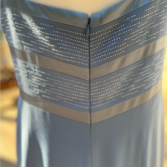 Venezia Fashions Wedding Attire Dress - Picture 3 of 11